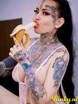 korihna-prive-ontvangst-via-kinky-69080e542ae1c7001222ec53