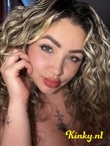 Sofi - ! I wil squirt all over u I am very horny