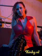 jho-bdsm-via-kinky-67e10eb1f8d3d60013beced2