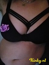 mik-erotische-massage-via-kinky-5e067f8d14b99eff5ff9ff95