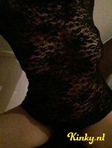 mik-erotische-massage-via-kinky-5cf676c5dcb88a844d292676