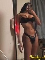 Amelia - Sexy Latina houdt van vuile seks en de beste party
