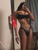 Amelia - Sexy Latina houdt van vuile seks en de beste party