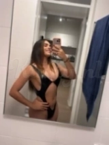Amelia - Sexy Latina houdt van vuile seks en de beste party