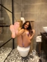 Amelia - Sexy Latina houdt van vuile seks en de beste party