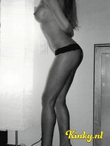 Laura - slanke dame met full service