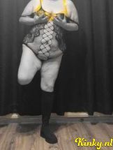 sabrina-virtual-sex-via-kinky-6924299735dea800130b3eb9