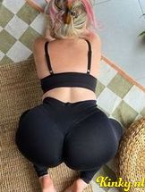 ariana-virtual-sex-via-kinky-68baa7ab9ee34c00133ca10b