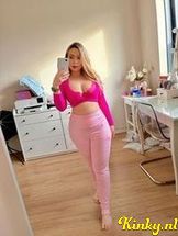 nina-virtual-sex-via-kinky-690b4ce7a9c49d00139672a9