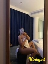 Lucia - Brunette ready for your fantasies