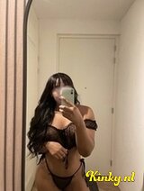 Lucia - Brunette ready for your fantasies