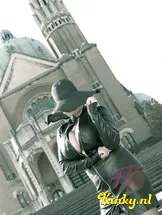 katherina-bdsm-via-kinky-62d112d8661f1e00195eeecb