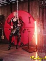 lola - Dutch pro Dominatrix / hard & soft sm