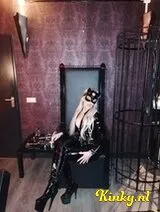 Mistress lola - Dutch pro dominatrix - hard & soft sm