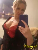 Bilinda - Memorable experience with erotic companions