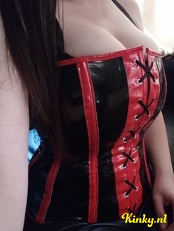 mistress-sky-bdsm-via-kinky-63330a658461130012771244