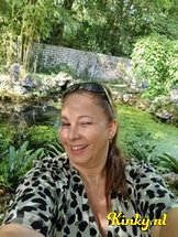 priscilla-erotische-massage-via-kinky-62eeb23c36f647001acdf234