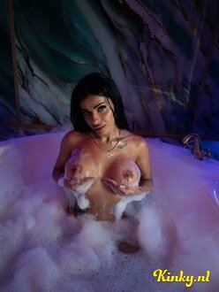 ryanna-prive-ontvangst-via-kinky-687fa4ff31f4b00013ba8d3d