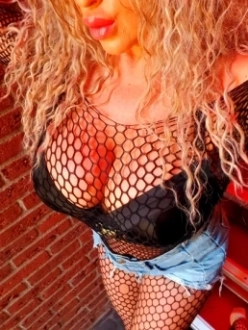 lila-bdsm-via-kinky-67dbff51d1e784001351f404