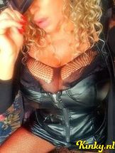 lila-bdsm-via-kinky-6926eab68abfa500132cb57b