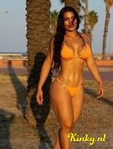 Amy - Horney Costa Rican bilingüe Model Party girl