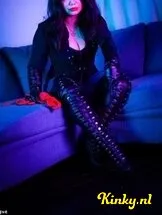 akimi-bdsm-via-kinky-66215cc8b32336001b47b189