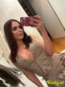 lala-prive-ontvangst-via-kinky-6964b139bedbf800144abf8b