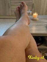 Elena - Gezocht Jonge mannen 21+Tot 99+