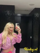 kylie-prive-ontvangst-via-kinky-68236f37375bfd001318a605