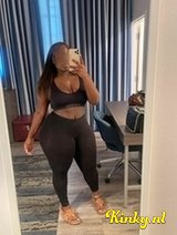 Darla - sexy prachtige hete ebony vrouw