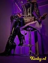 meesteres-tayra-bdsm-via-kinky-693693e182ca2200139e42bb