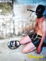 mistress-tofana-bdsm-via-kinky-63263bdde0392400121d9608