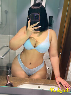 katty-prive-ontvangst-via-kinky-6724b8b93db28f00131b4d78