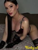 Alexia - I love parties and good sex, enjoy me
