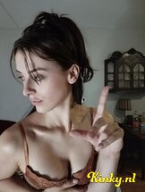 mistress-lavina-bdsm-via-kinky-64f5705a9e4fcf0019f65860