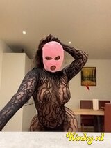 Kiara - big ass hot black Latina party and scort