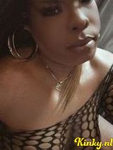 Gigi - The art of control- A kinky-dominant experience