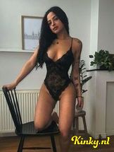 lorena-erotische-massage-via-kinky-693c37453b24e100133ddcac