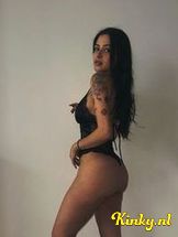 lorena-erotische-massage-via-kinky-693c3744660f0a0013516c9b