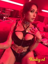 miss-kendra-bdsm-via-kinky-641b3f5b255b730012bee2f1