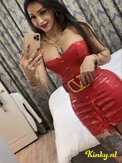 miss-kendra-bdsm-via-kinky-642594c1255b730012bef375