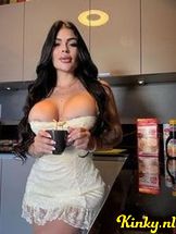 sofia-escort-via-kinky-68c00916aab67a00135265dd