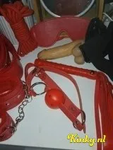 Ambar - The queen of the party's