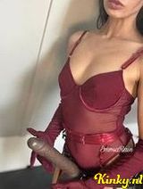 Emma - Meesteres EmmaRain -Jouw strenge en sensuele Godin