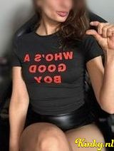 Emma - Meesteres EmmaRain -Jouw strenge en sensuele Godin
