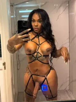 nahomy-prive-ontvangst-via-kinky-68c0674439a405001305c54b