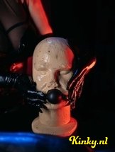 lara-bdsm-via-kinky-63ca0e4218f882001ad651d0
