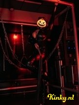 lara-bdsm-via-kinky-63ca1fb26c956900123664d2