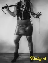 meesteres-louise-bdsm-via-kinky-6980bb945c4a290013639a18