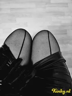 meesteres-louise-bdsm-via-kinky-6980b6042ec2c000132bfece